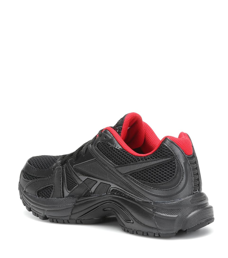 Sneakers Runner Spike X Art Reebok 200Vetements nrnbsp;p00404969 n0PkwOX8