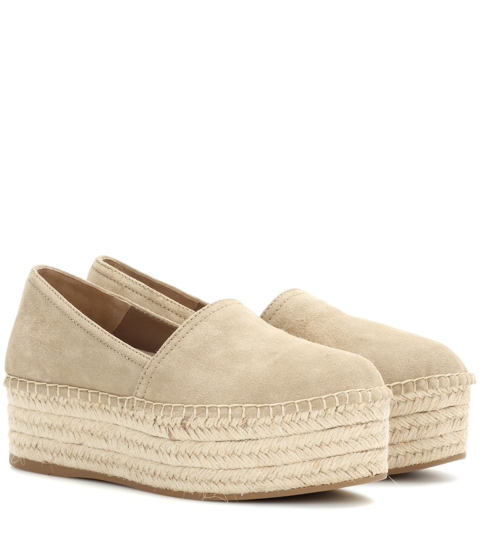 Platform espadrilles Elevate your style any day with the comfortable fit of the Emery Espadrille Sandals from Universal Thread™. These peep-toe wedge heels keep things striking with the woven base and faux-suede construction, while the cushioned footbed and adjustable buckle keep you comfortable.