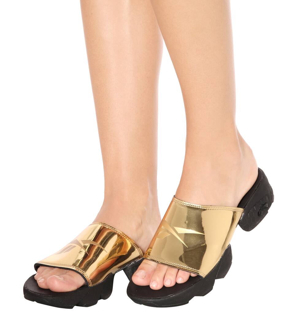 REEBOK RUBBER SLIDES