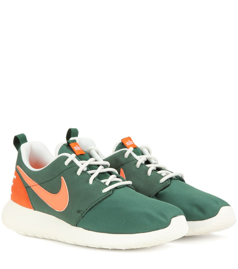 nike roshe classic