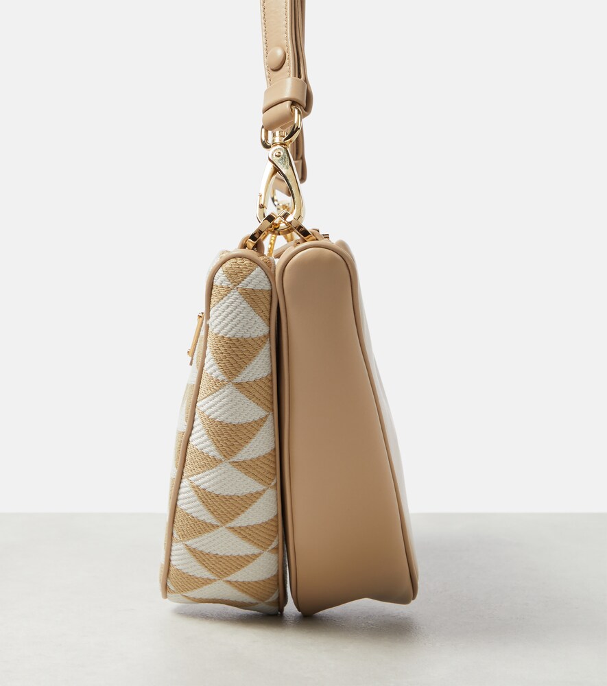  Prada Prada Clutch Prada Symbole Aus Leder 