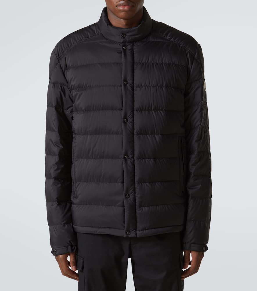 Moncler Chevrerie Down Jacket In Black