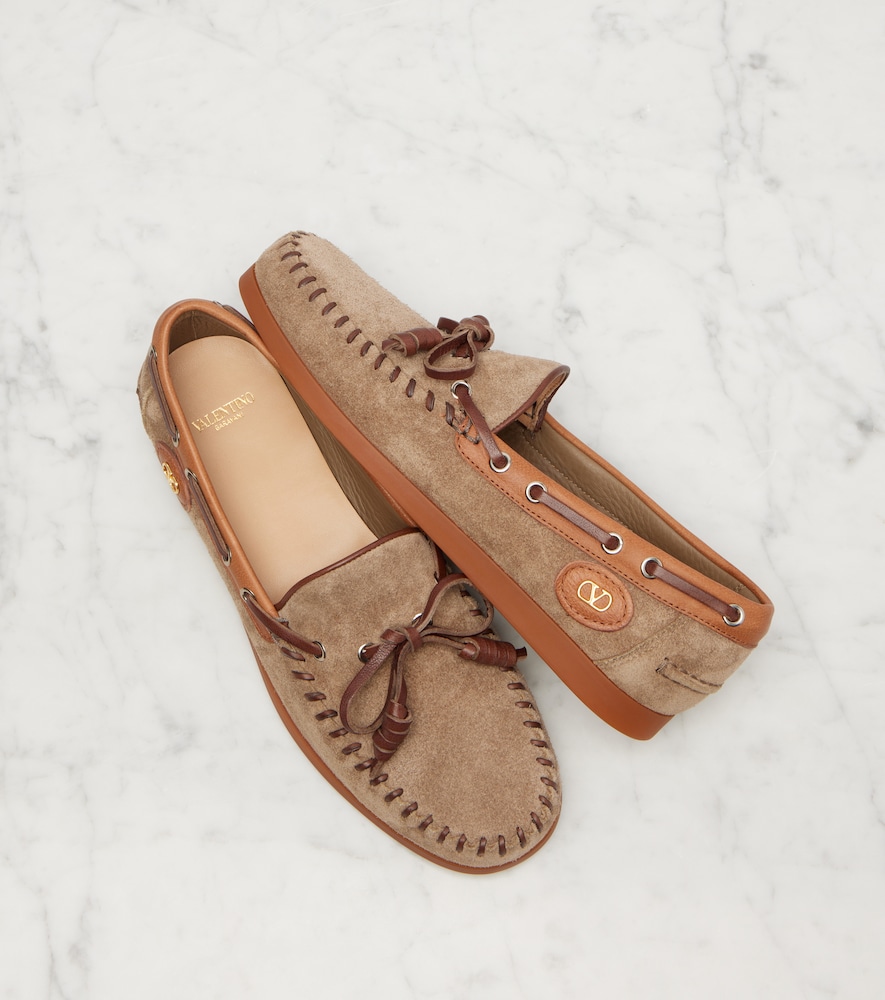 Garavani Palm Avenue Vlogo Suede Boat Shoes