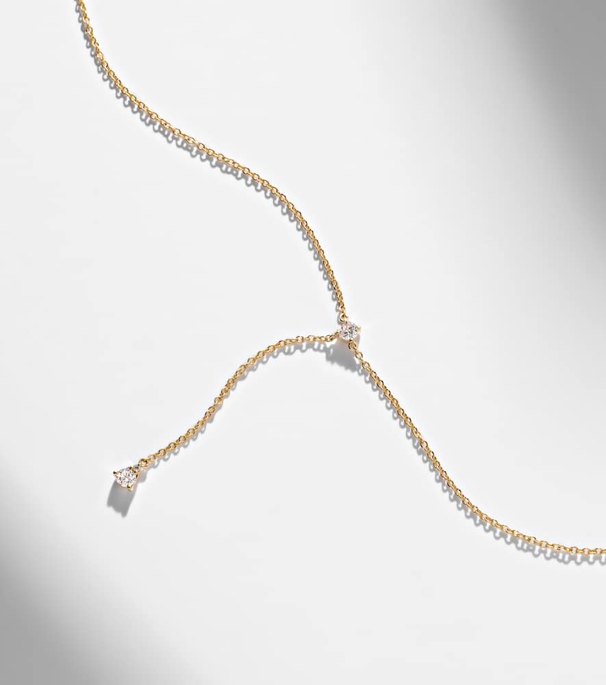 Stone And Strand Perfect Pear 14kt Gold Lariat Necklace With Diamonds In Gold