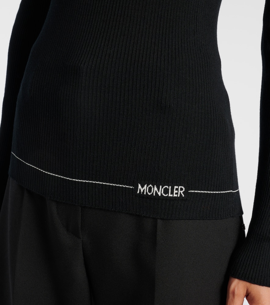 Moncler Fitted Turtleneck Knitwear Long Sleeves In Black