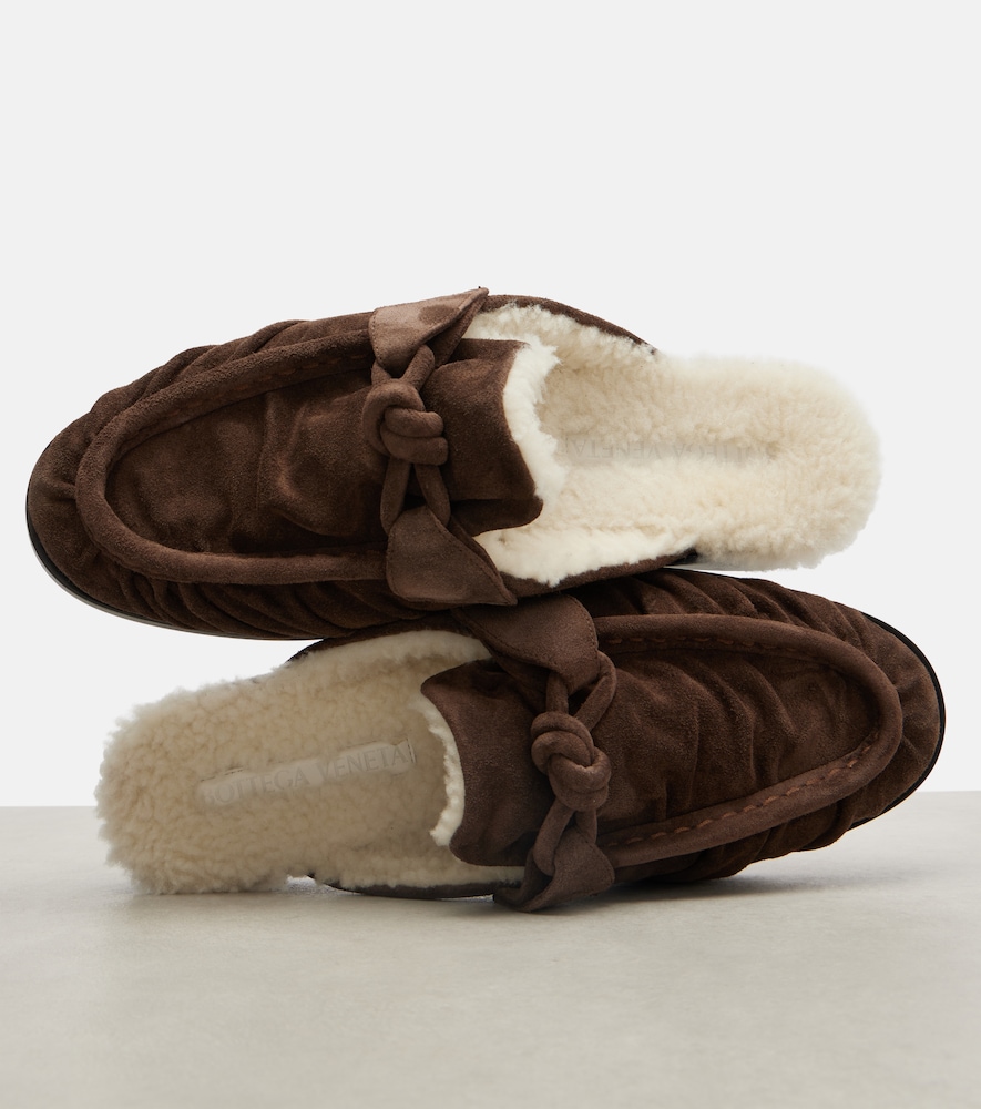  Bottega Veneta Bottega Veneta Astaire Shearling-lined Suede Mules 