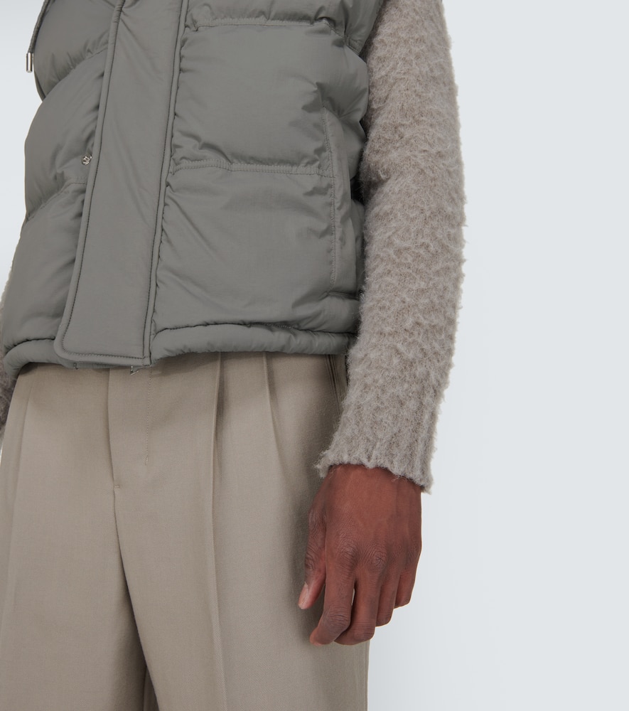 Ami Alexandre Mattiussi Sleeveless Down Jacket In Grey
