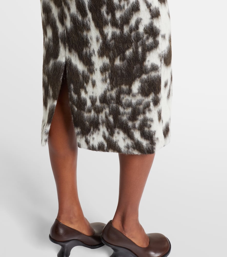 Dries Van Noten Sokna Cow-motif Jacquard Midi Skirt In Brown