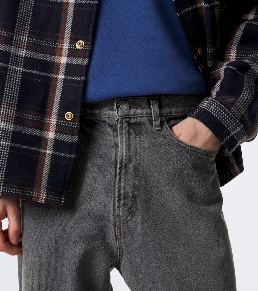 Wide-Leg Jeans