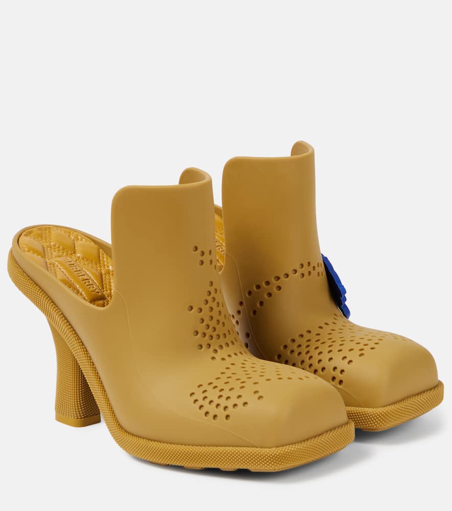 Burberry Highland Perforated Detailed Mules In Manilla