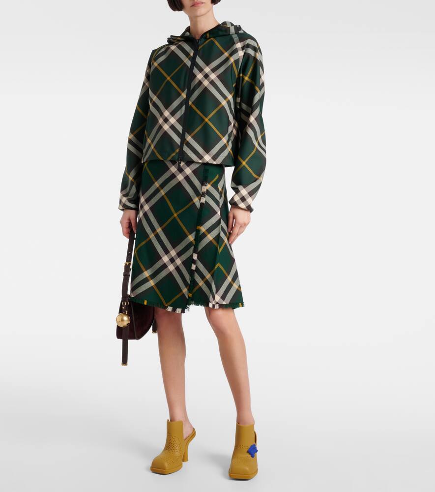Burberry Highland Perforated Detailed Mules In Manilla