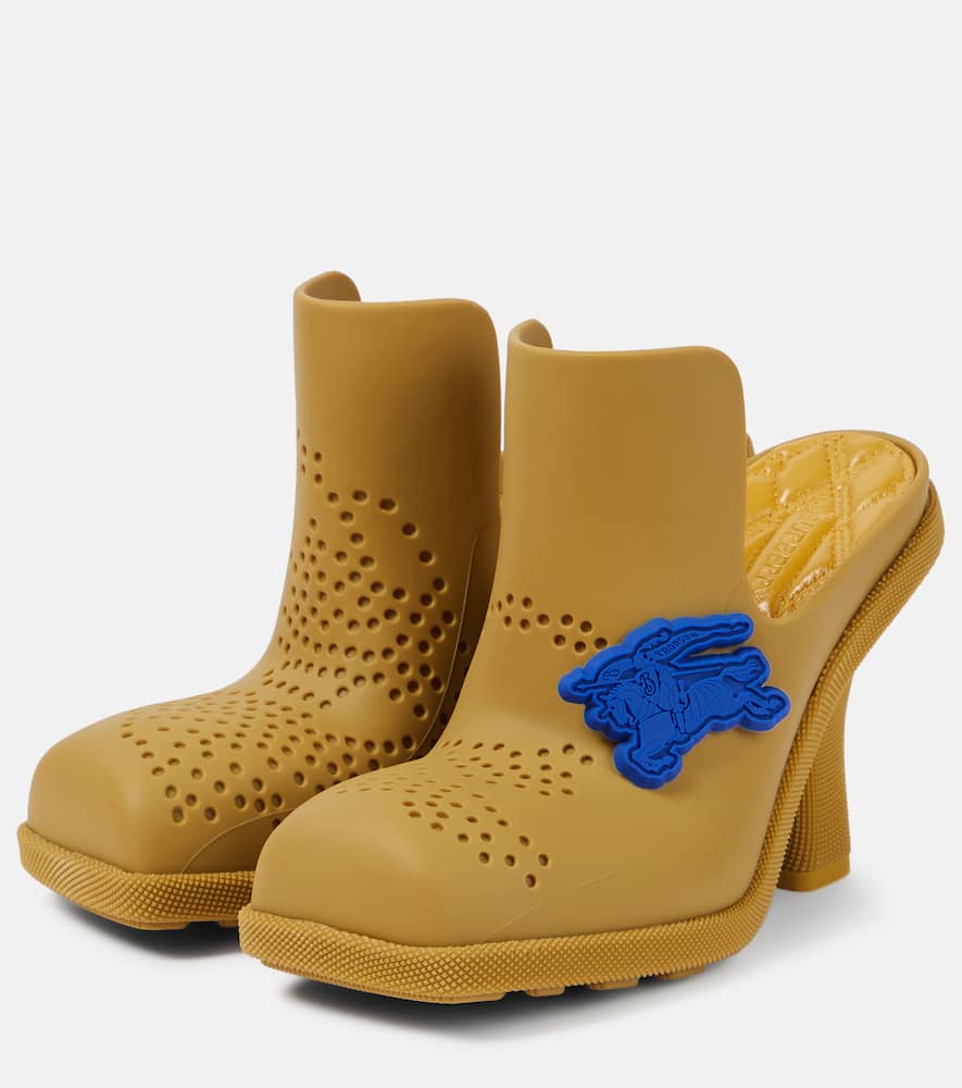 Burberry Highland Perforated Detailed Mules In Manilla