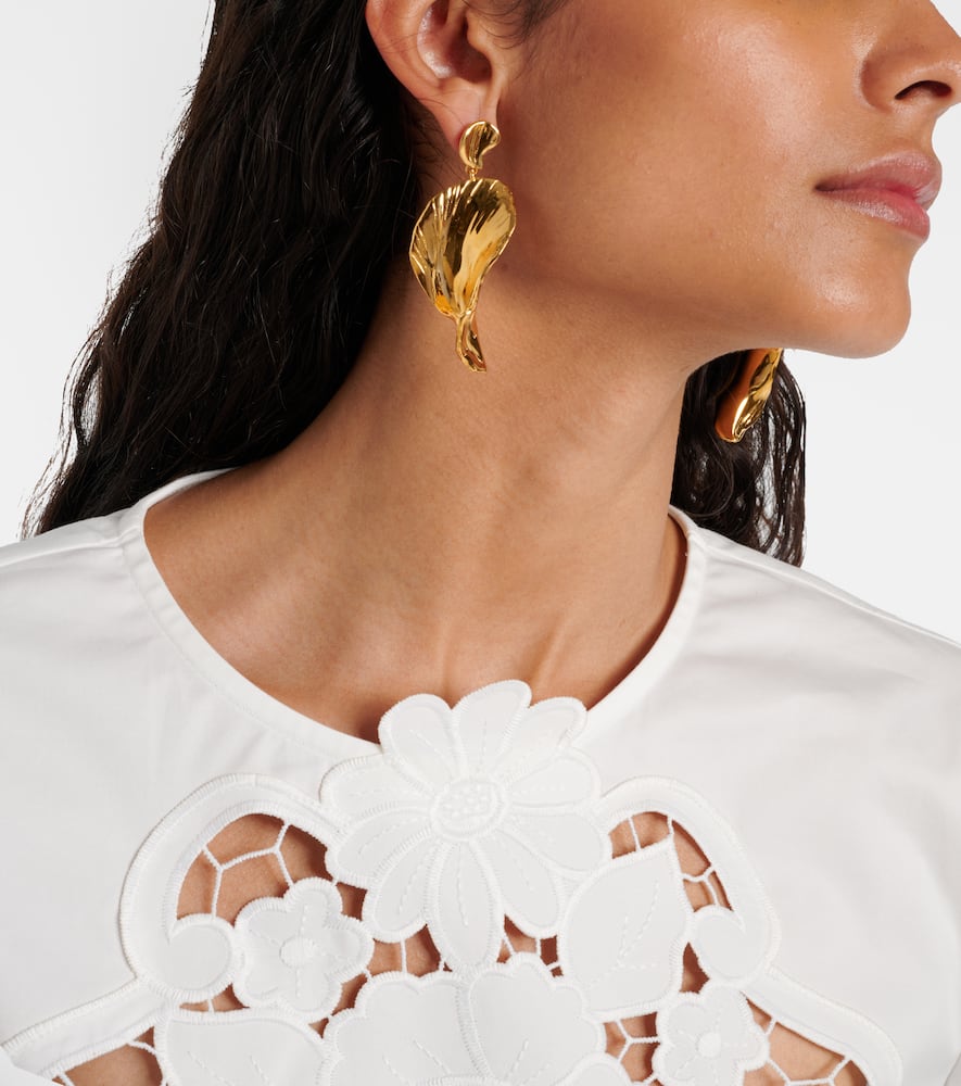 Oscar De La Renta Petal Drop Earrrings In Gold