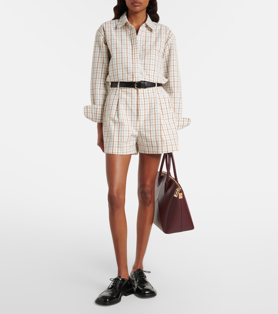  Victoria Beckham Victoria Beckham Checked Pleated Cotton Shorts 