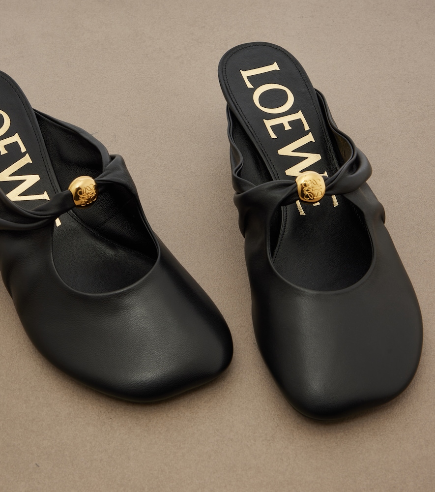  Loewe Loewe Pebble Soft Leather Mules 
