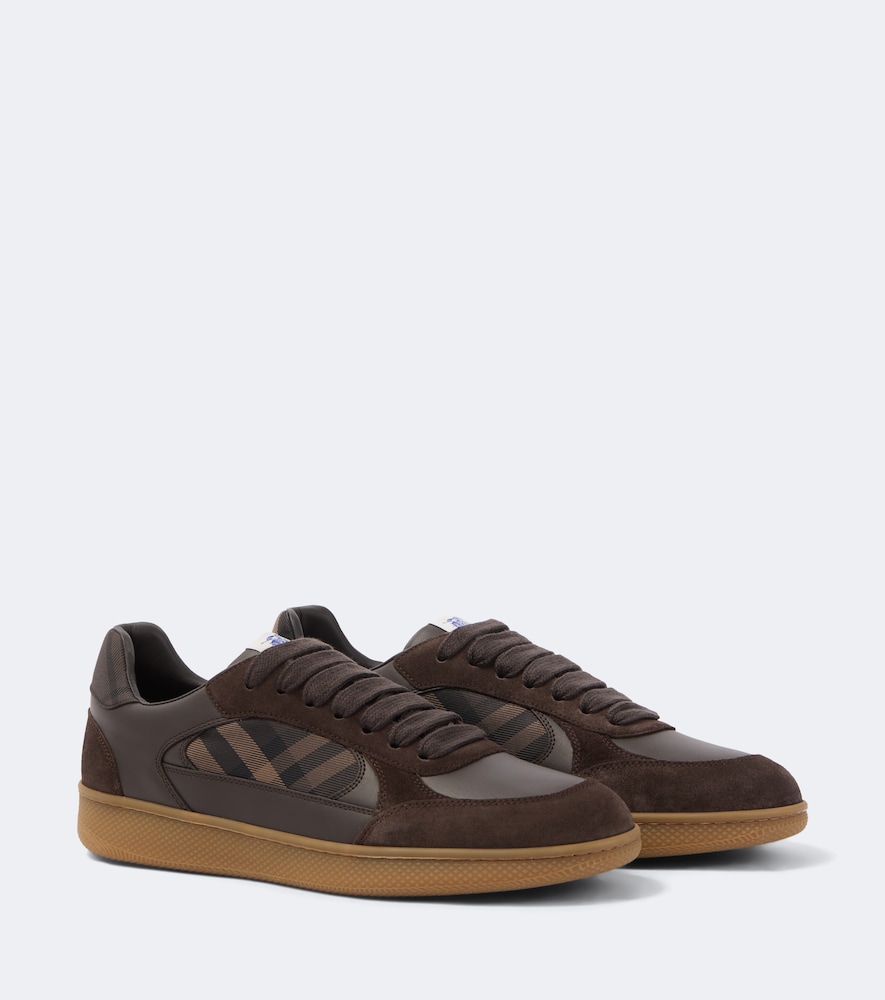 Sneakers  Check aus Veloursleder