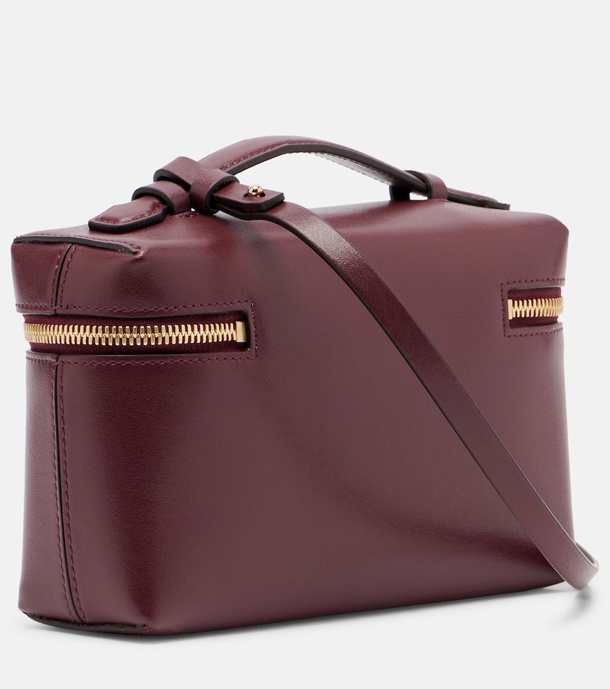  Victoria Beckham Victoria Beckham Vanity Leather Vanity Bag 
