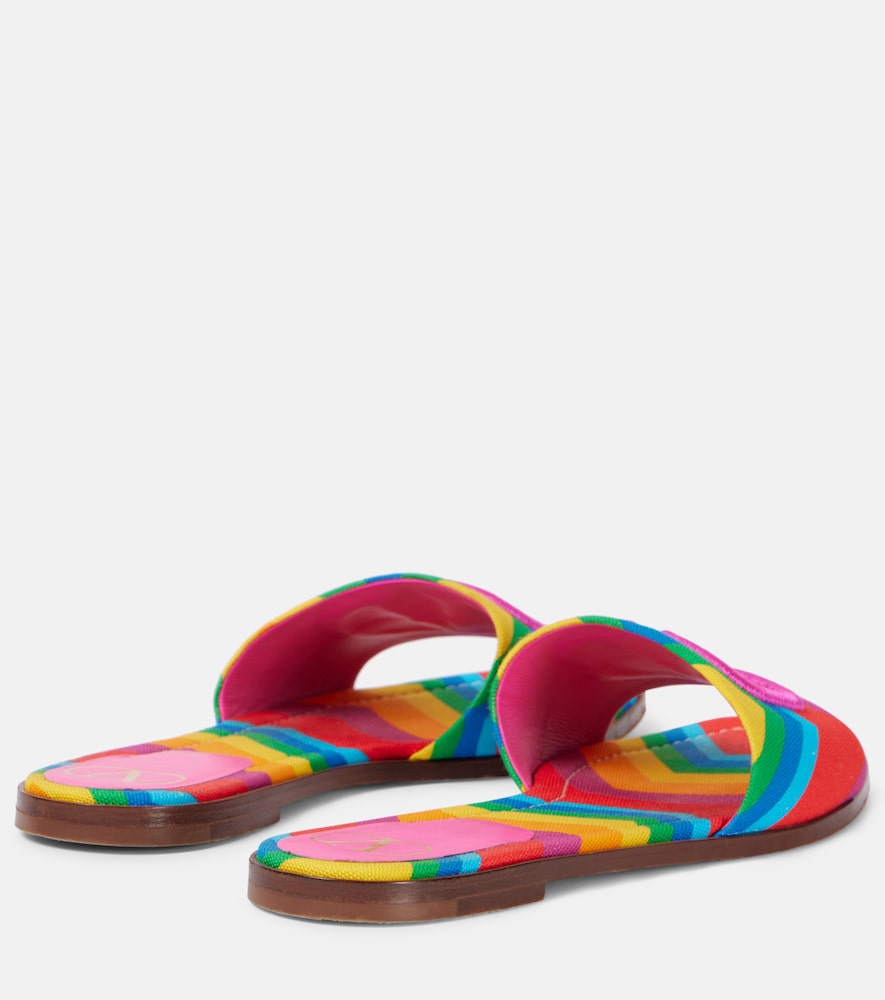  Valentino Garavani Valentino Garavani Vlogo Chevron 24 Canvas Slides 