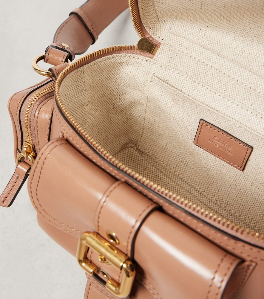 Chloé Small Shiny Leather Camera Bag In Pink