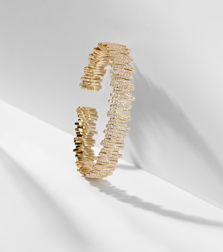 Suzanne Kalan Medium 18kt Gold Bangle With Diamonds In Gold