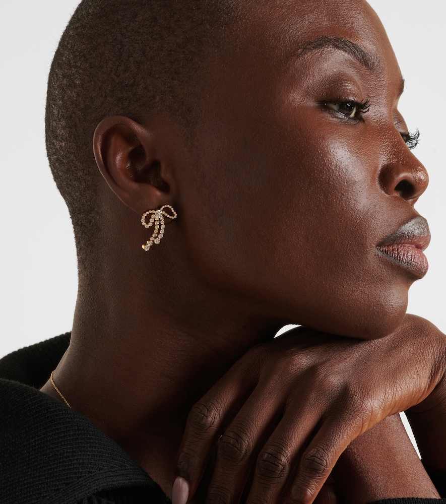 Sophie Bille Brahe Rosette de Diamant 18kt gold single earring with diamonds