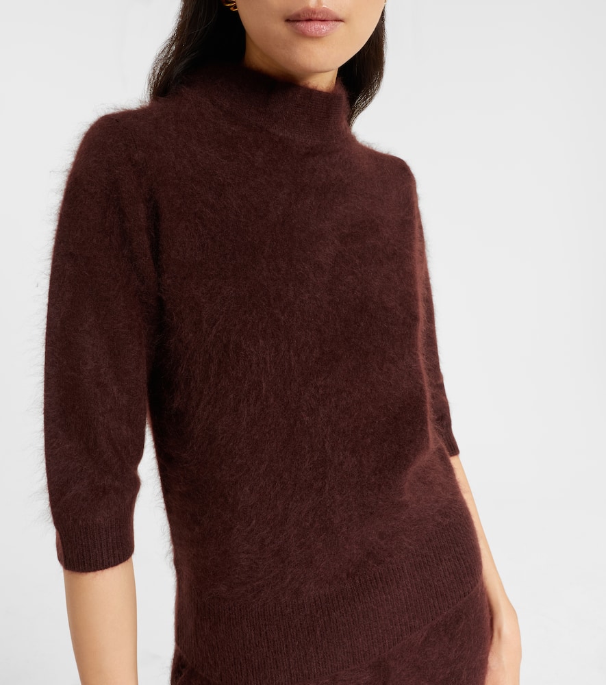 Dorothee Schumacher Fluffy Statement Wool And Cashmere-blend Sweater In Brown