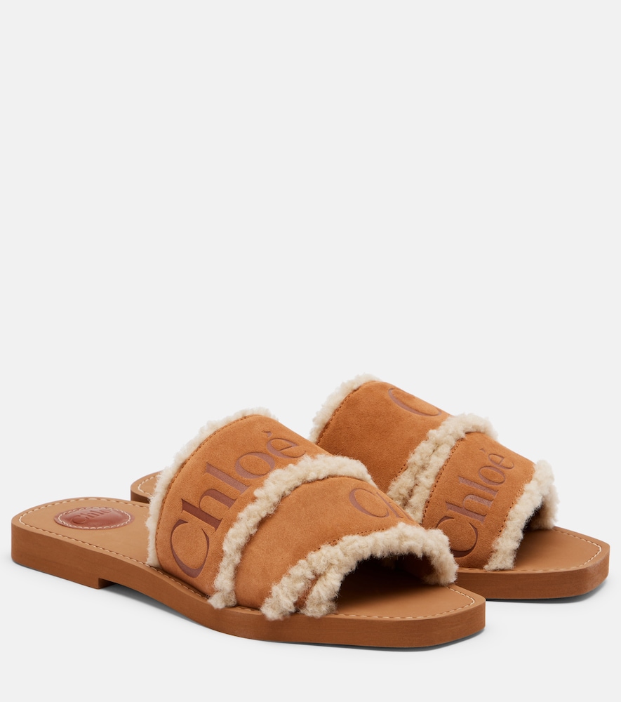 Chlo Mules Woody en daim logo 490 €