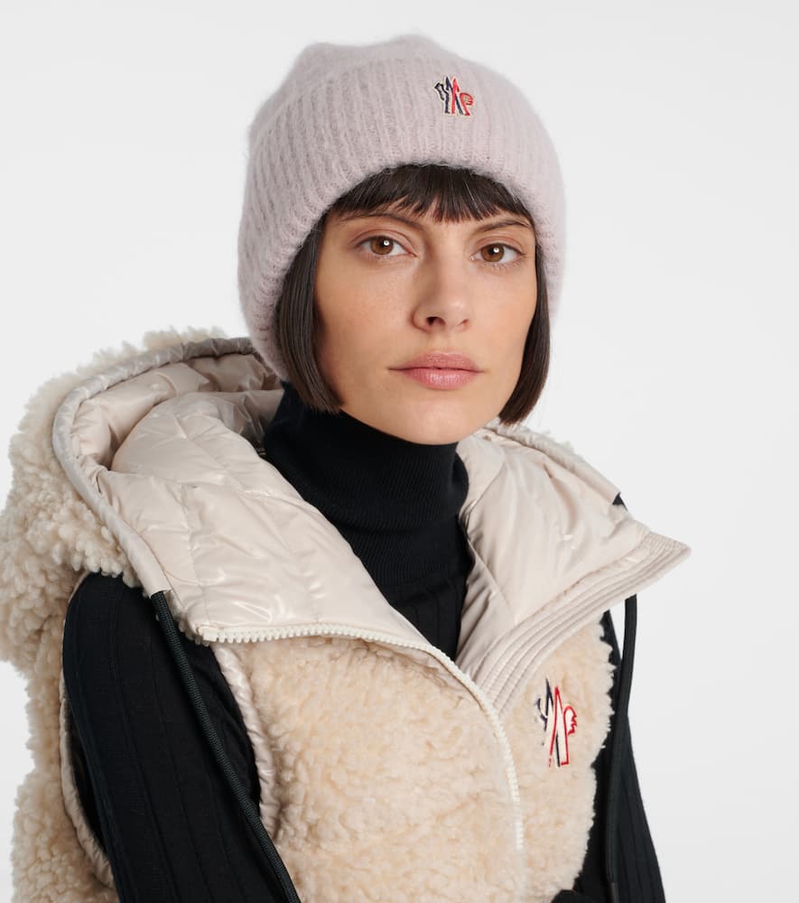 Moncler Logo Alpaca Wool-blend Beanie In Pink