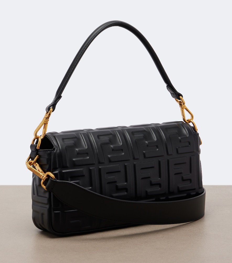 Baguette® 26424 Medium Shoulder Bag