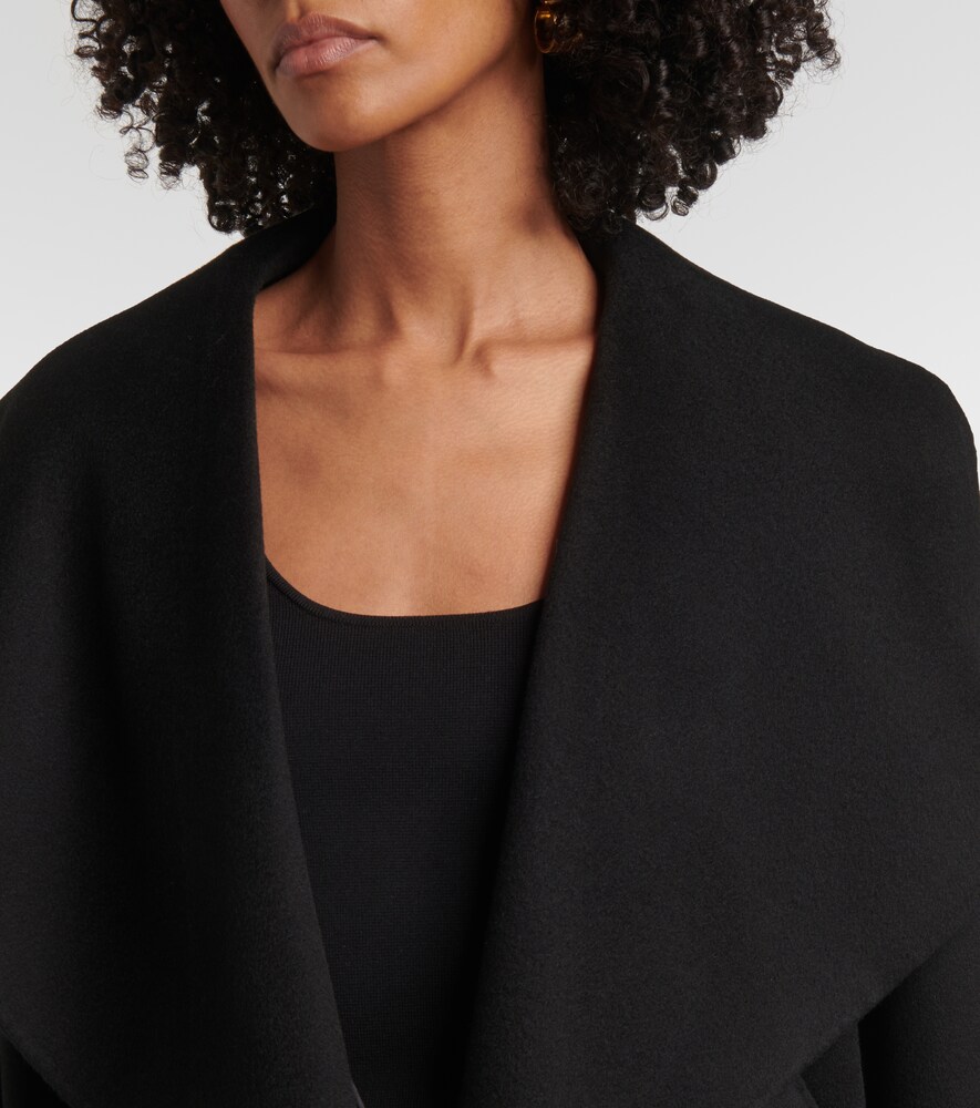  Toteme Toteme Signature Cropped Wool Double Jacket 