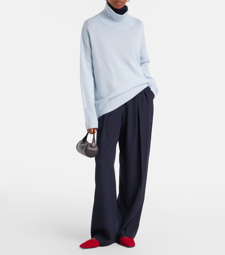 Lisa Yang Heidi Oversized Cashmere Sweater In Blue