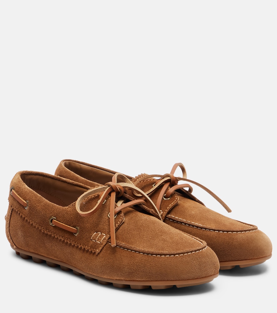 Hogan Chaussures bateau H693 en daim 336 €