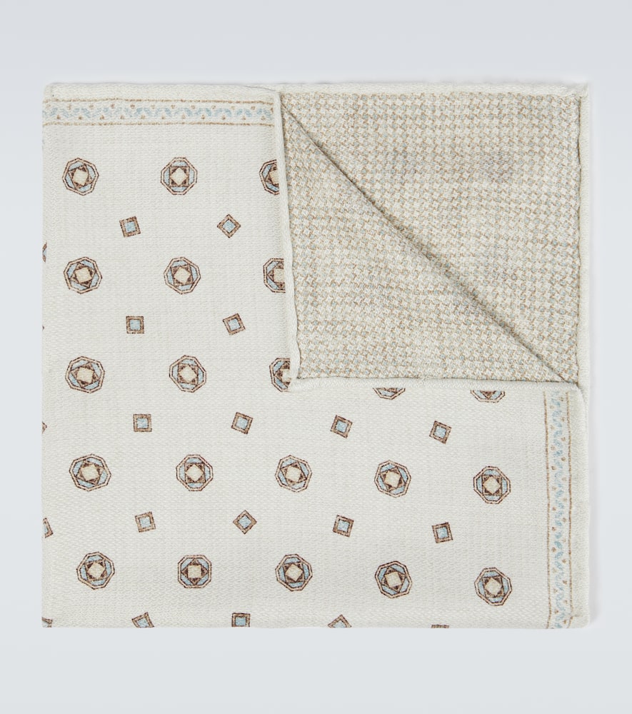 Silk pocket square