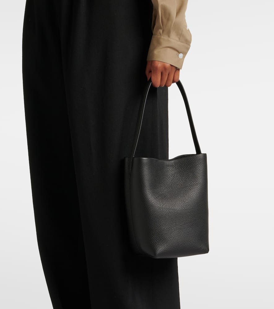 The Row N/s Park Small Leather Tote Bag In Black