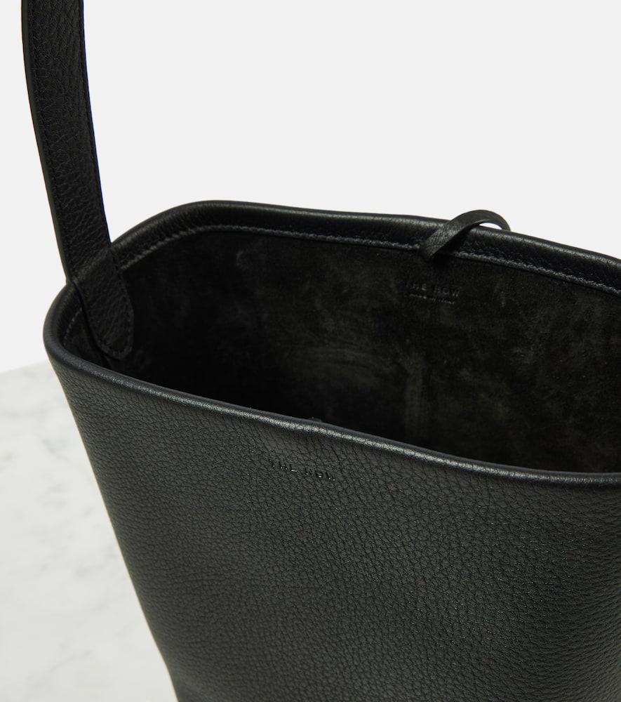The Row N/s Park Small Leather Tote Bag In Black