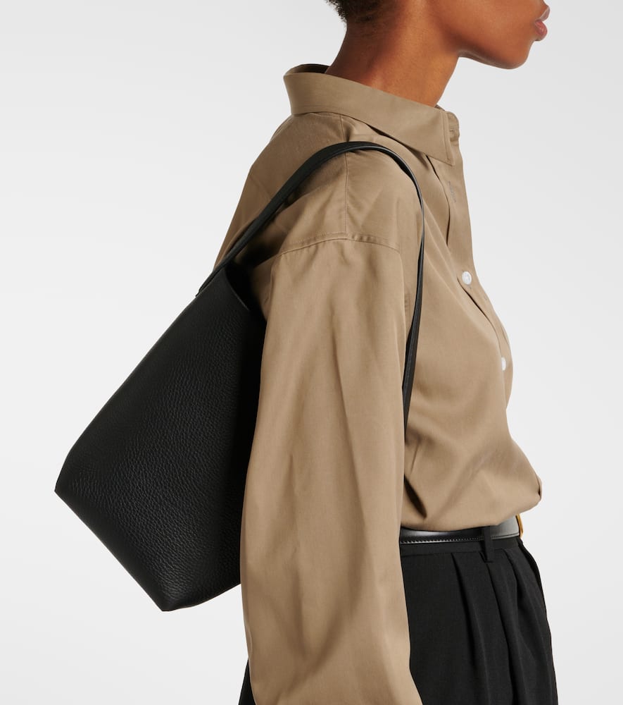 The Row N/s Park Small Leather Tote Bag In Black