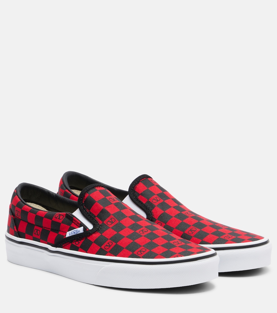 Valentino Garavani x Vans VLogo checked canvas slip-on sneakers | Thumbnail 7 Valentino Garavani x Vans VLogo checked canvas slip-on sneakers | Thumbnail 7