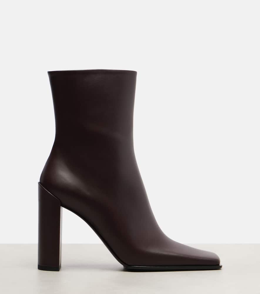 Alaïa Leather Square-toe Ankle Boots 90 In Brown