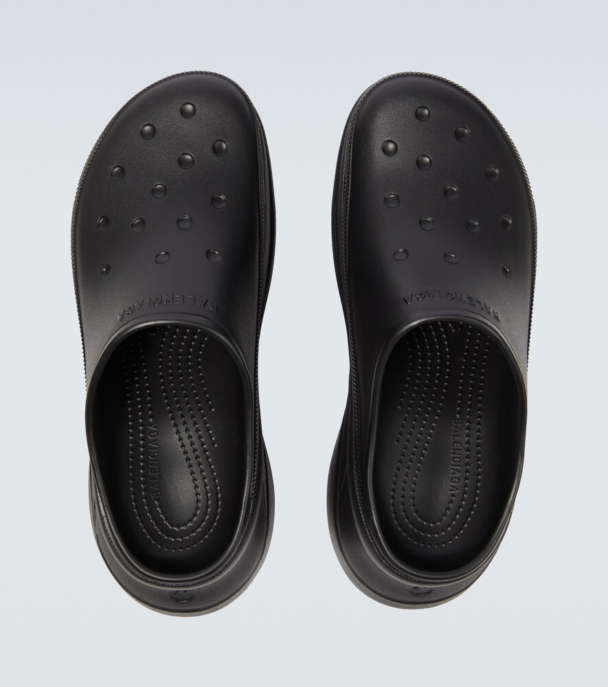  Balenciaga Balenciaga X Crocs Slippers 