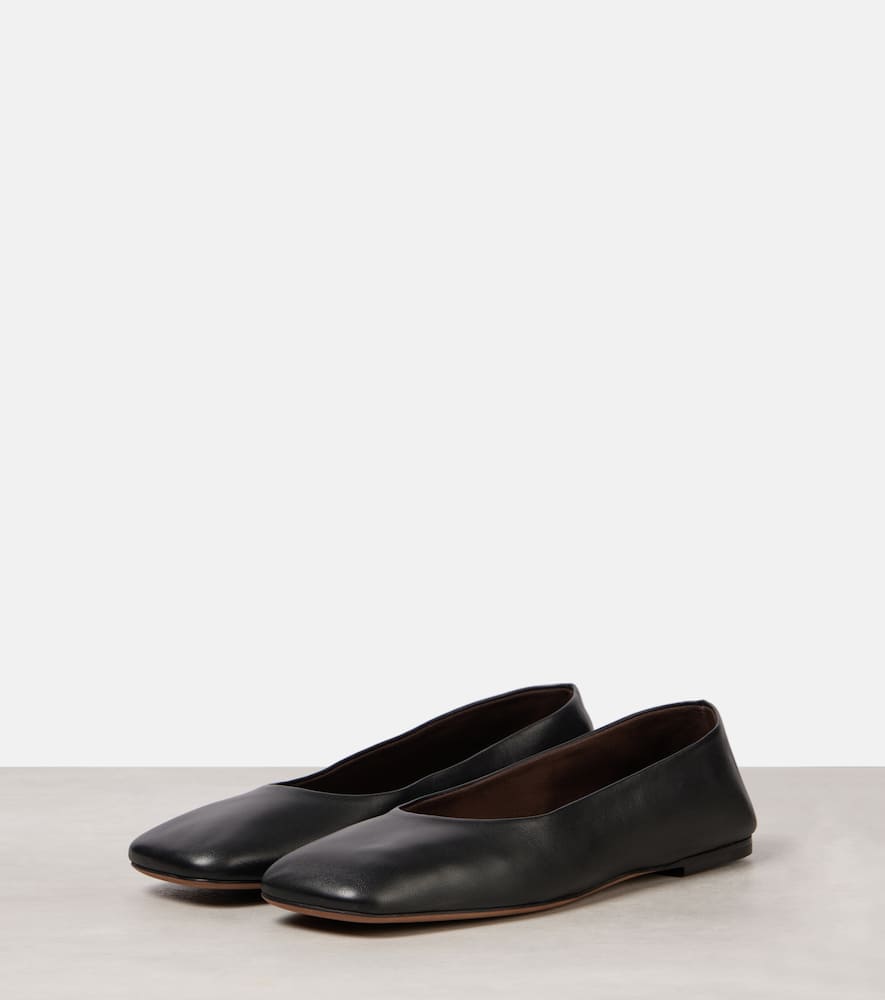 The Row Square Ballet Flats Flat Sole In Black