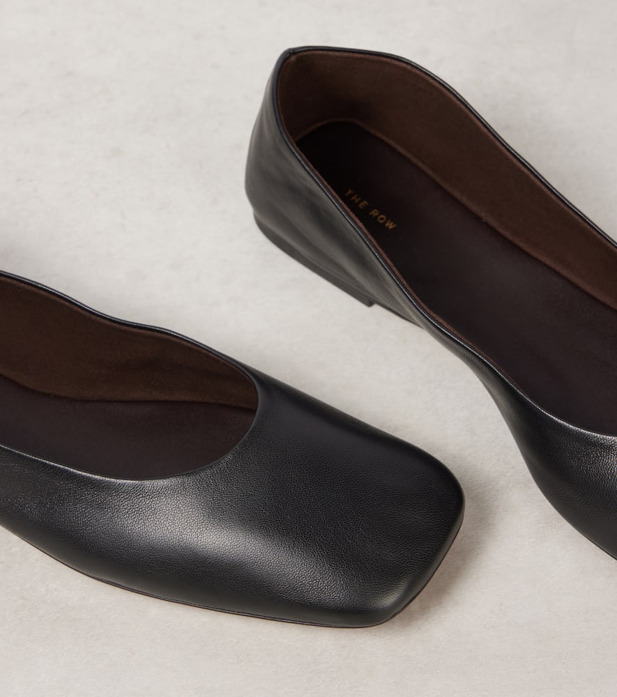 The Row Square Ballet Flats Flat Sole In Black