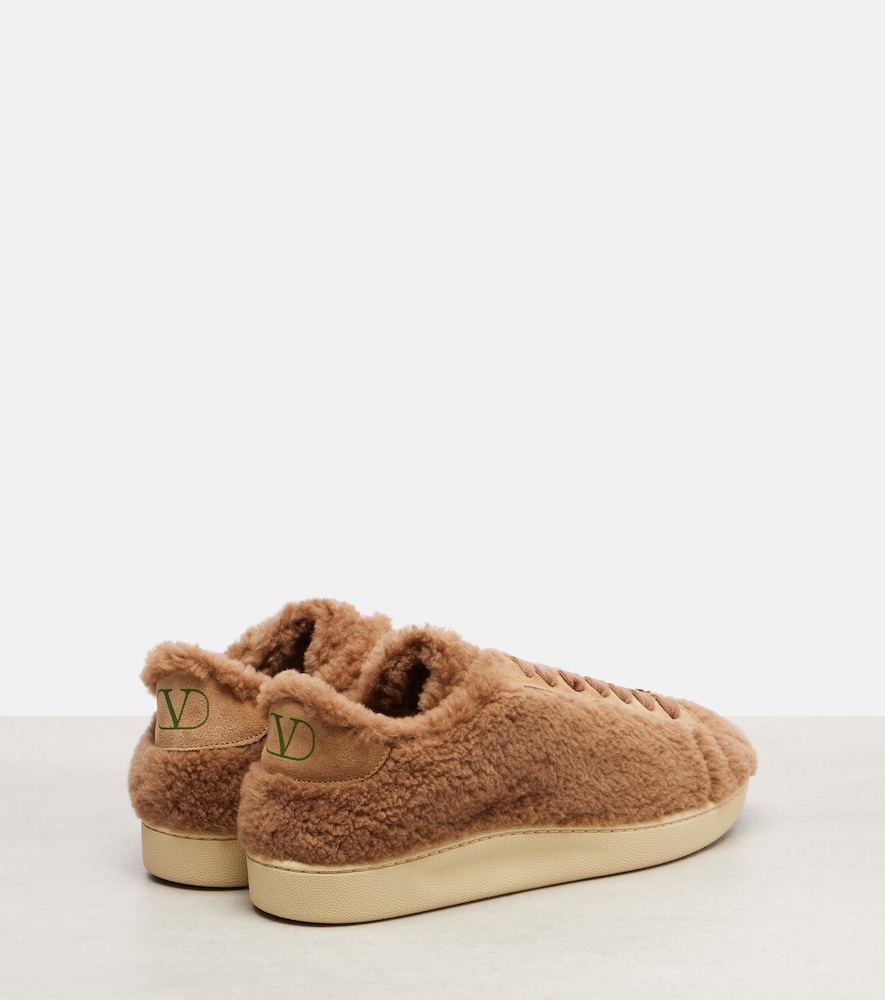  Valentino Garavani Valentino Garavani Royco Vlogo Suede-trimmed Sneakers 