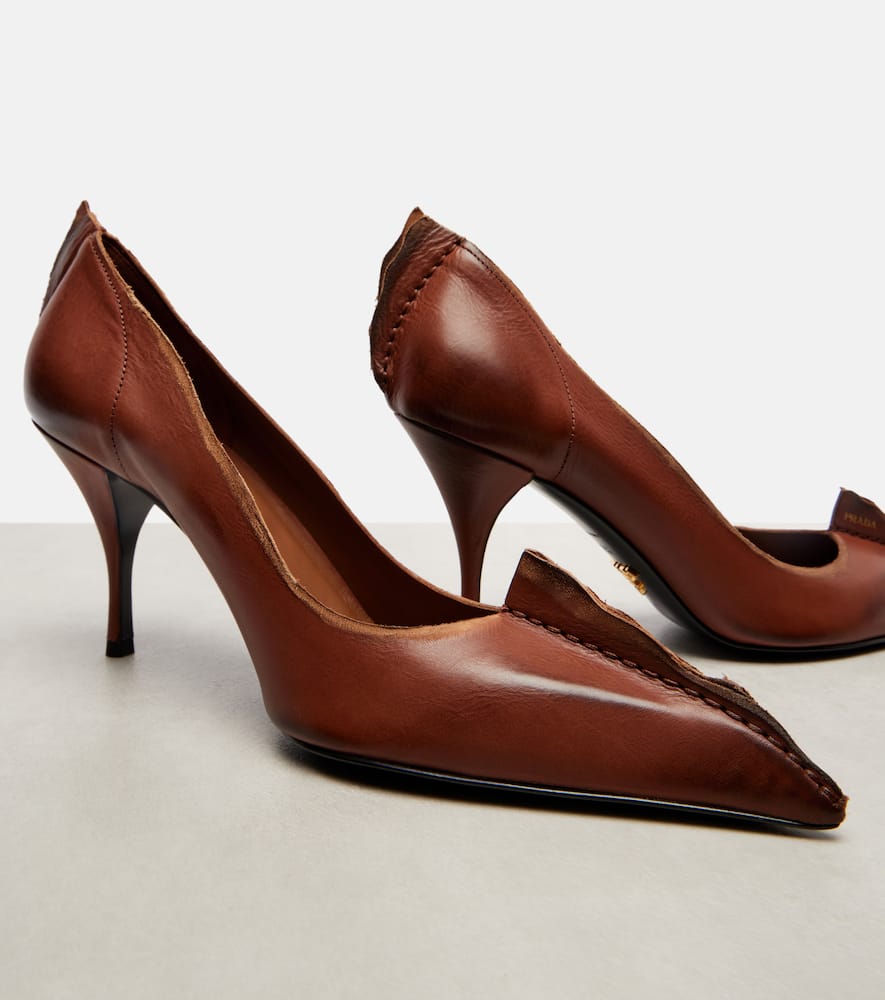 Prada Leather Pumps In Brown