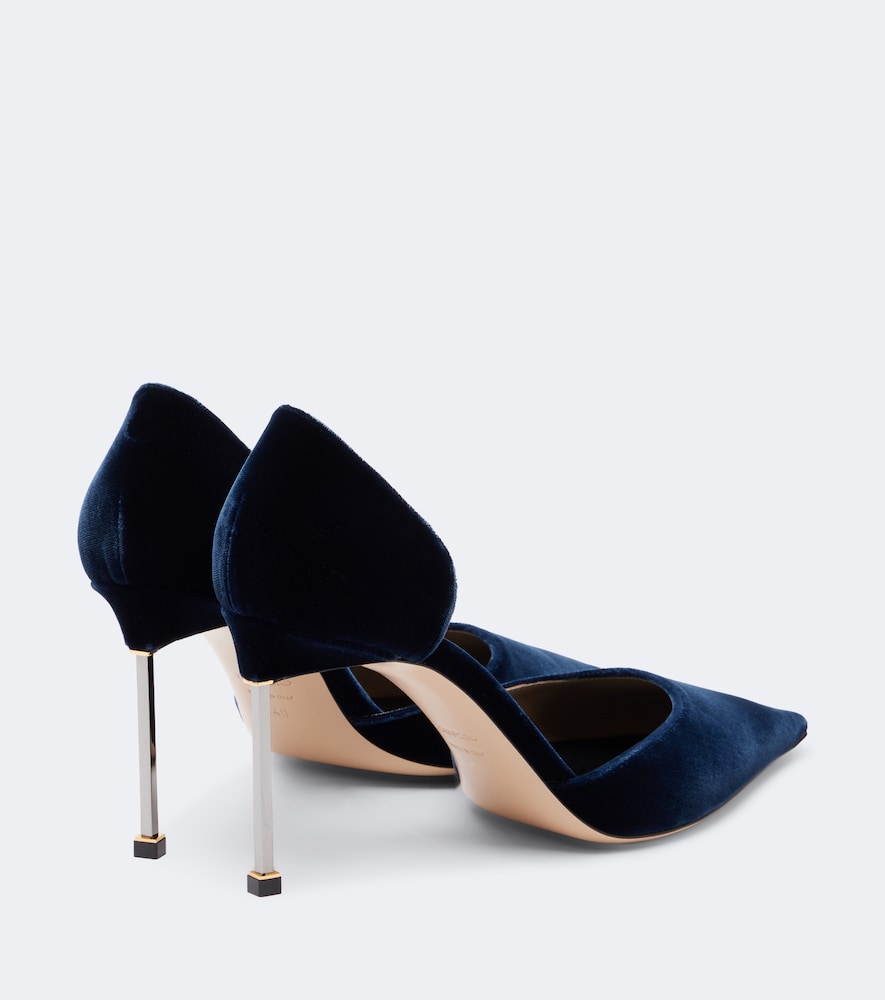 Velvet Pumps