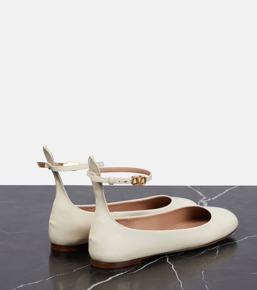 Valentino Tan-go Patent Ankle-strap Ballerina Flats In White