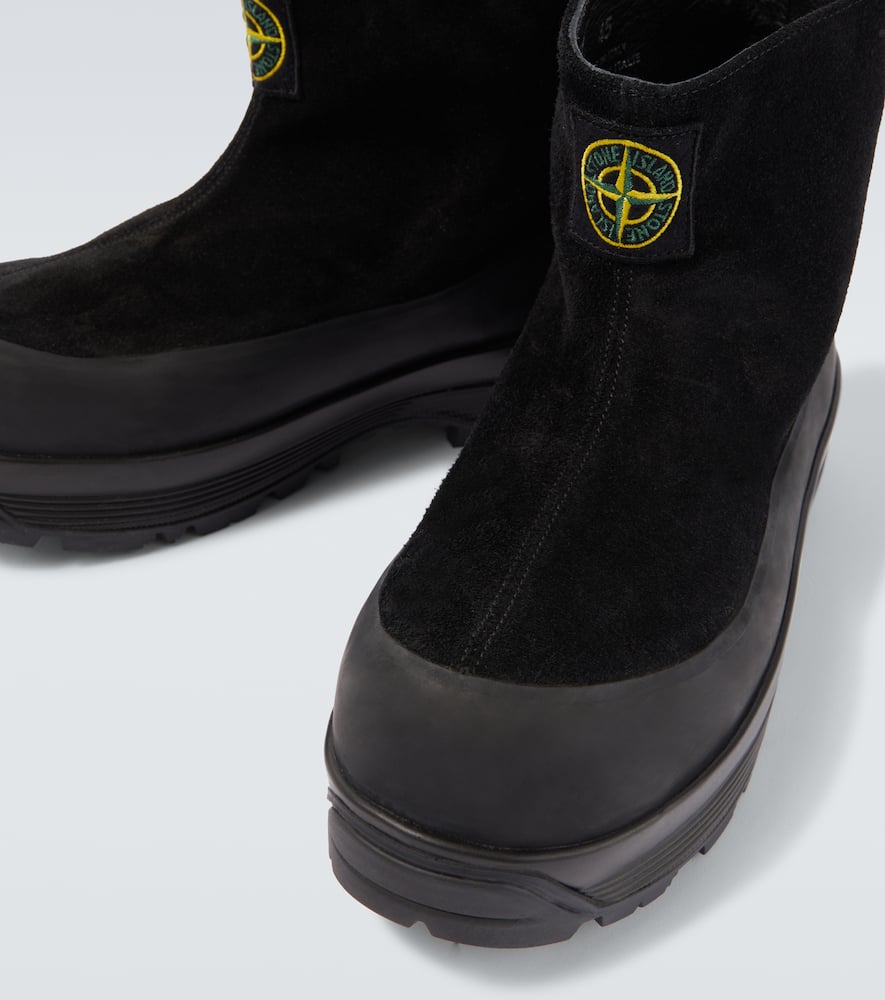 Stone Island Ankle Boot With Vibram Sole For Shock Absorption In Black