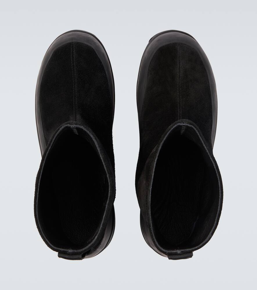 Stone Island Ankle Boot With Vibram Sole For Shock Absorption In Black