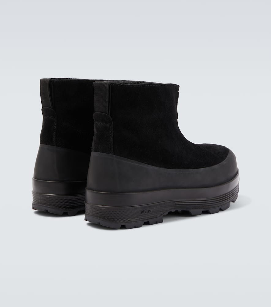 Stone Island Ankle Boot With Vibram Sole For Shock Absorption In Black
