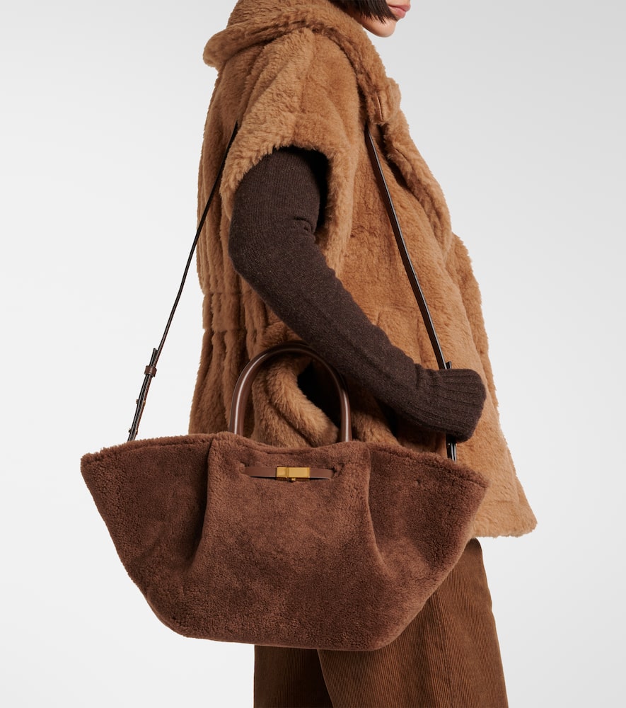 Demellier New York Medium Shearling Tote Bag In Brown