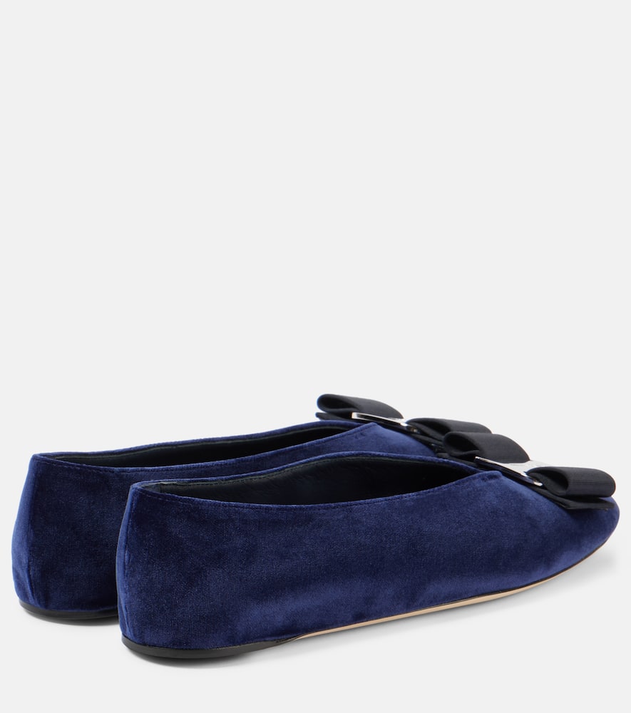 Ferragamo Velvet-textured Ballerinas With Decorative Bow Detail In Blue